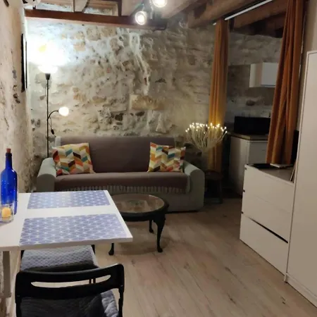 Beau Studio Climatise/Wifi, Proche Arenes Et Gare Arles Exterior foto